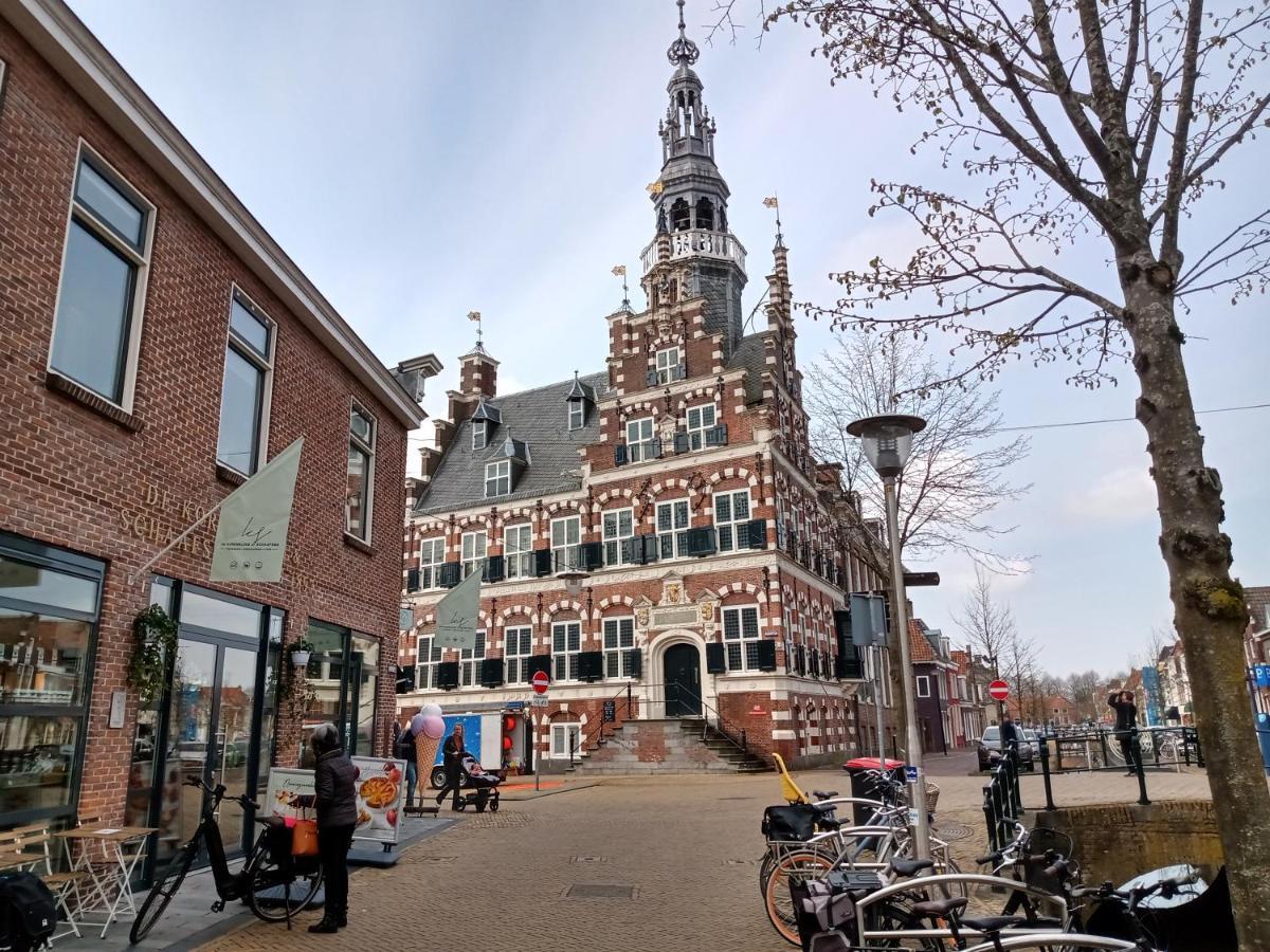 Wellnesshuis Met Hottub, Ligbad En Grote Tuin Villa Tzummarum Luaran gambar